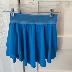 Like New! lululemon athletica - Vibrant Blue Tennis Skirt (Size 4)